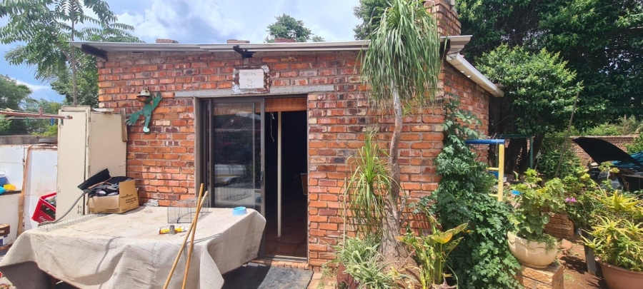 To Let 4 Bedroom Property for Rent in Hadison Park Northern Cape